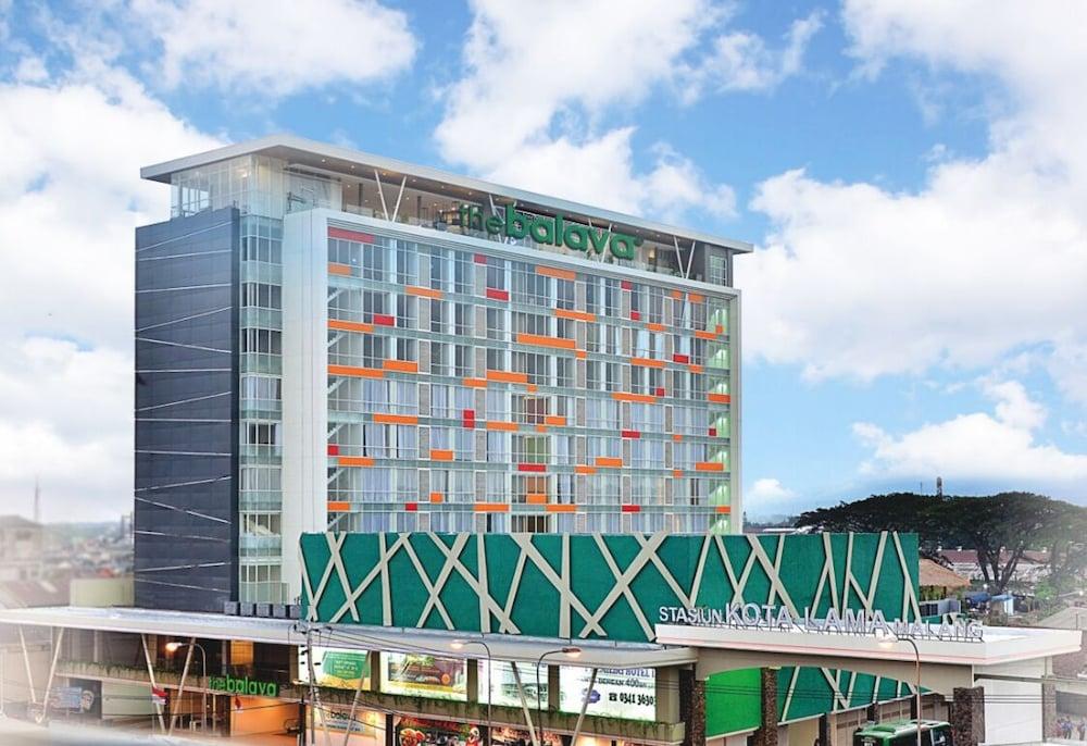 Ascent Premiere Hotel And Convention Malang Exterior foto